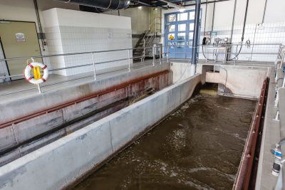 Sand- und Fettfangbecken, Zulauf, AWV WW :: Foto © Helmut Bolesch