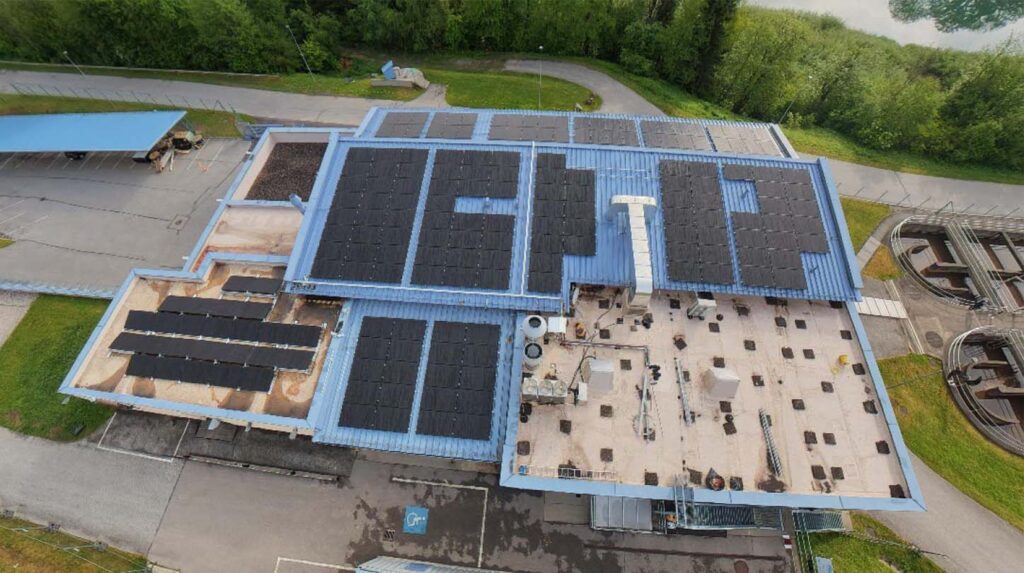 Pressebericht: Photovoltaik Zukunftsprojekt energieautark, Bild 2: Firmengebäude des AWVWW